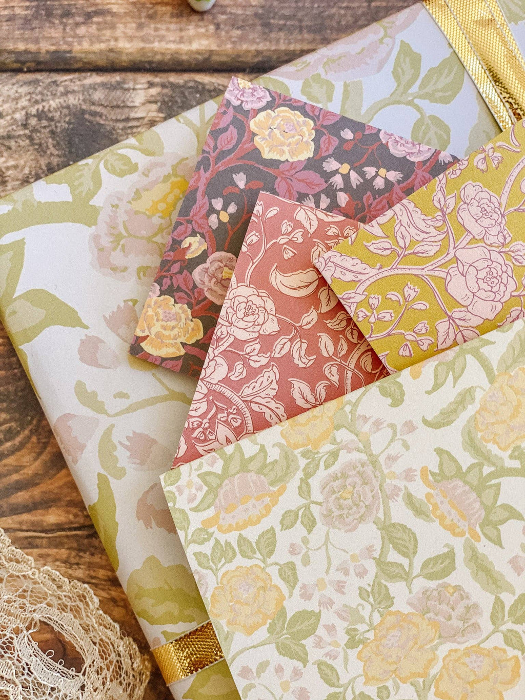 re:mused studio - The English Rose Folded Mini Card Set of 8