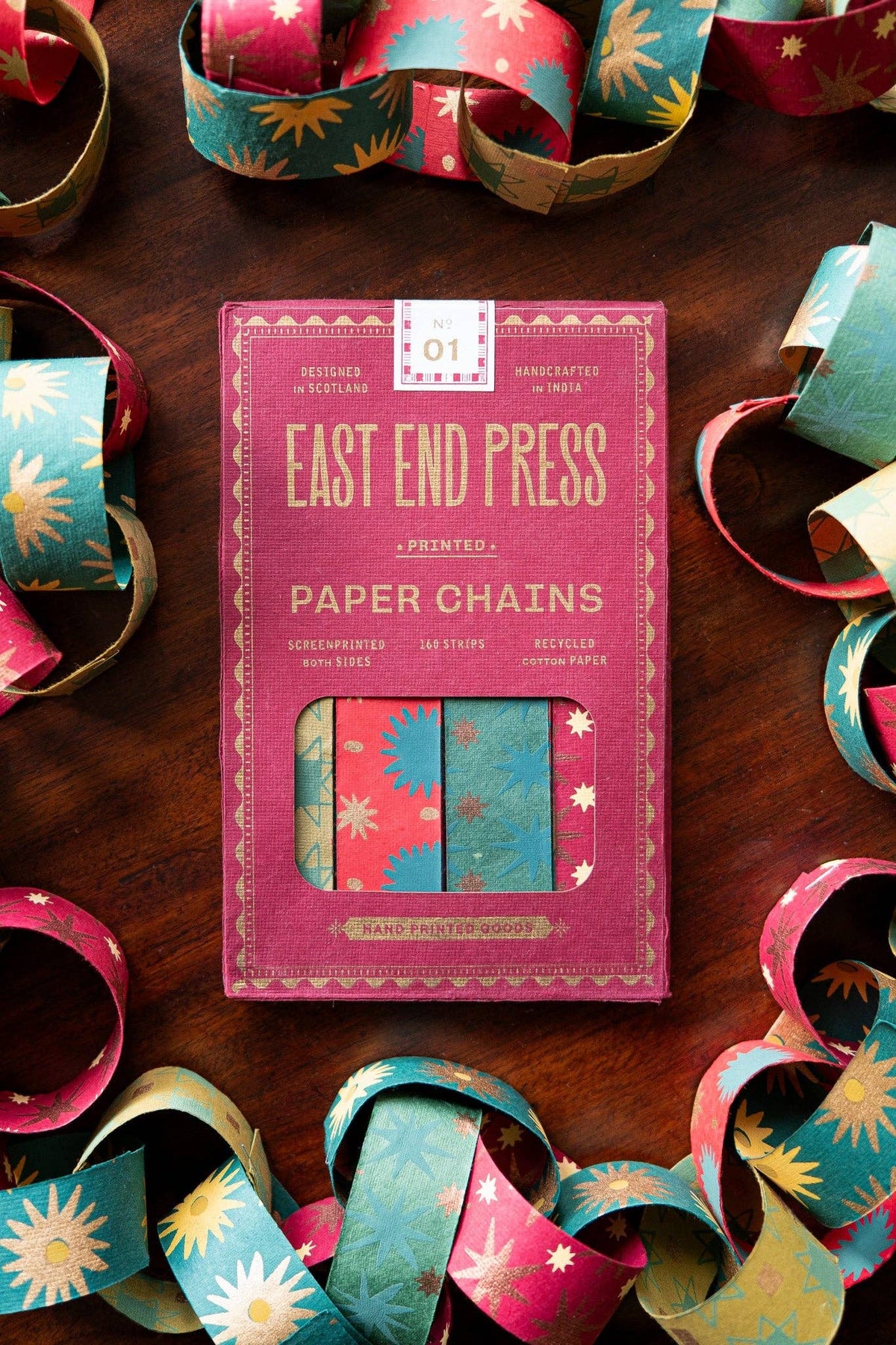 East End Press - FESTIVE PAPER CHAIN KIT