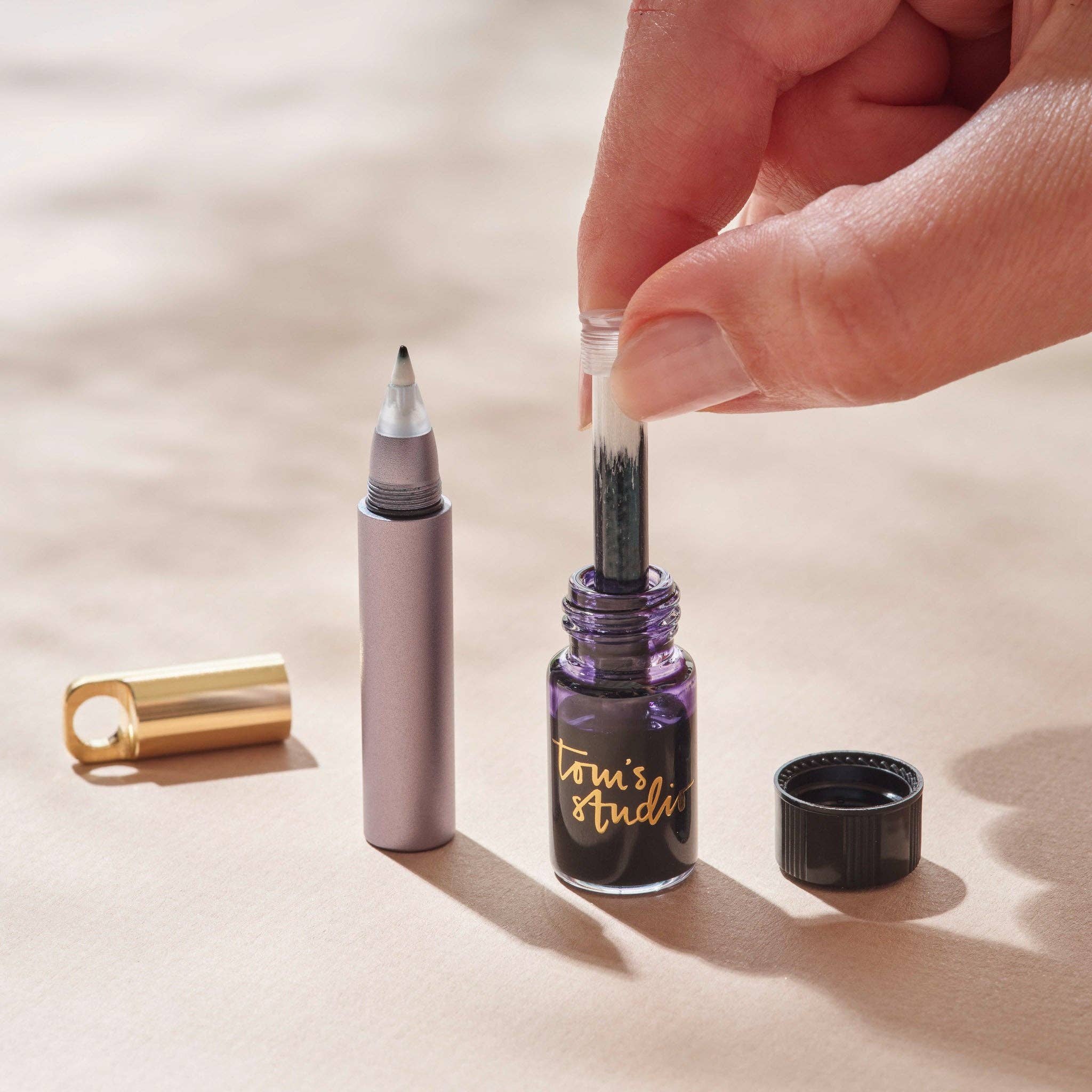 Tom's Studio - The Field Mouse – refillable travel pen: Brass