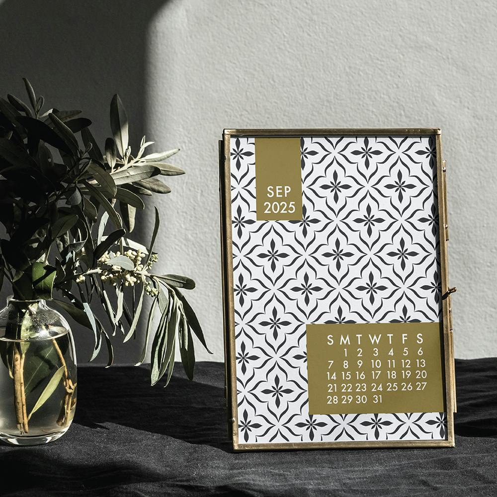 UncommonWares - Mod Gold 2025 Calendar