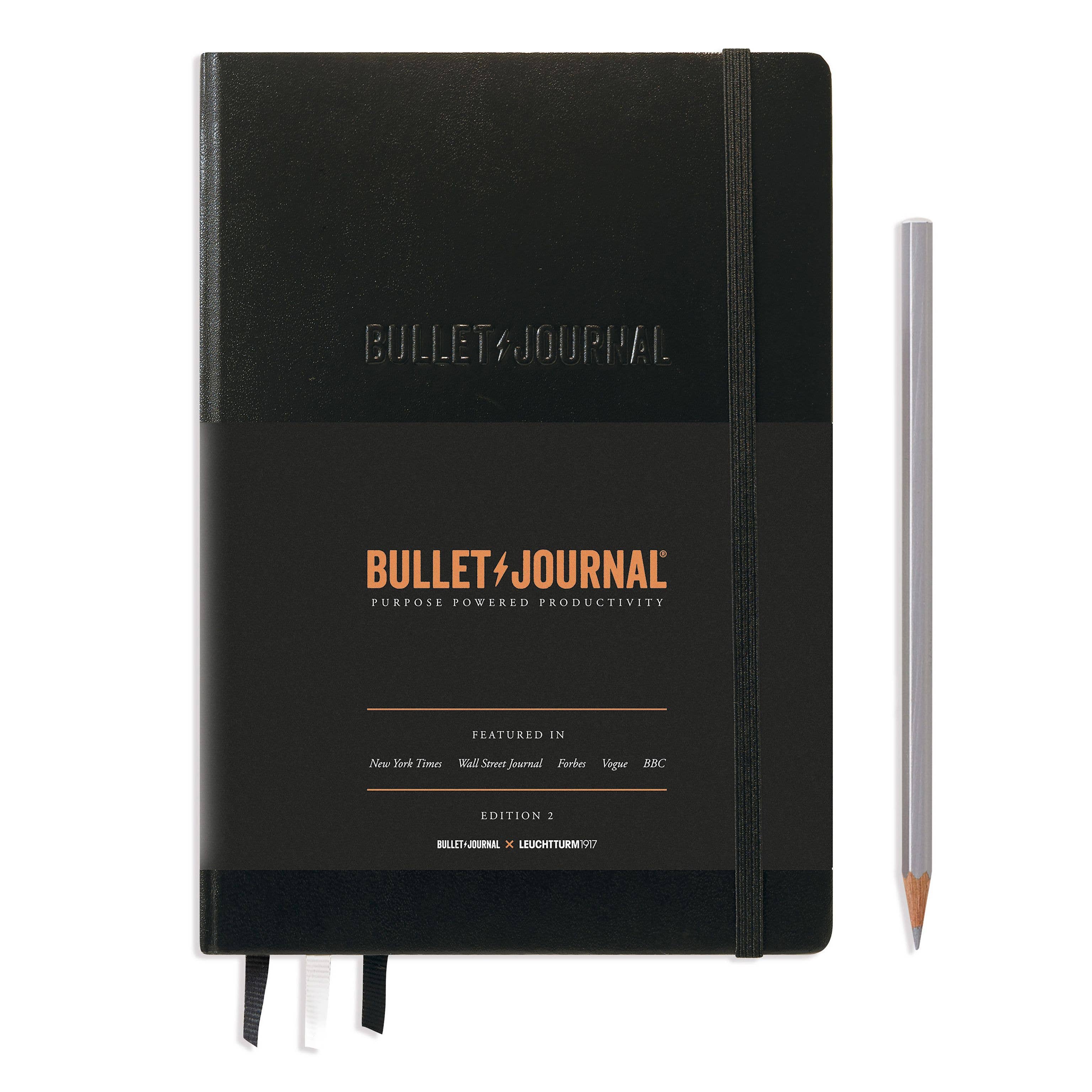 In order to better organize his own life, New York designer Ryder Carroll initially developed a method that would easily adapt to his personal needs. A ground-breaking idea, which can be easily applied and has therefore been adopted by people around the world. Generated in an intensive exchange with the international BuJo community, LEUCHTTURM1917 has designed new features and extras that make self-organisation even more individual and creative. The result of this cooperation is the new Bullet Journal®
