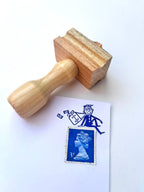 LA PAPER LOVER - Mr Zip Sitting Rubber stamp cute snail mail pen pal gift