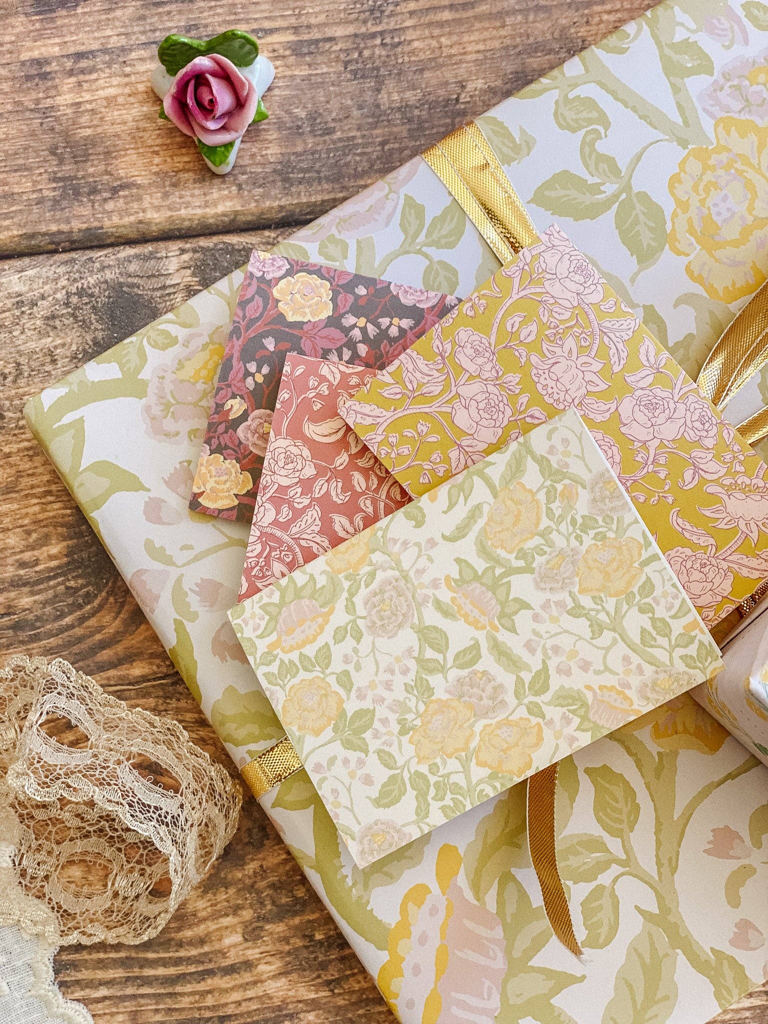 re:mused studio - The English Rose Folded Mini Card Set of 8
