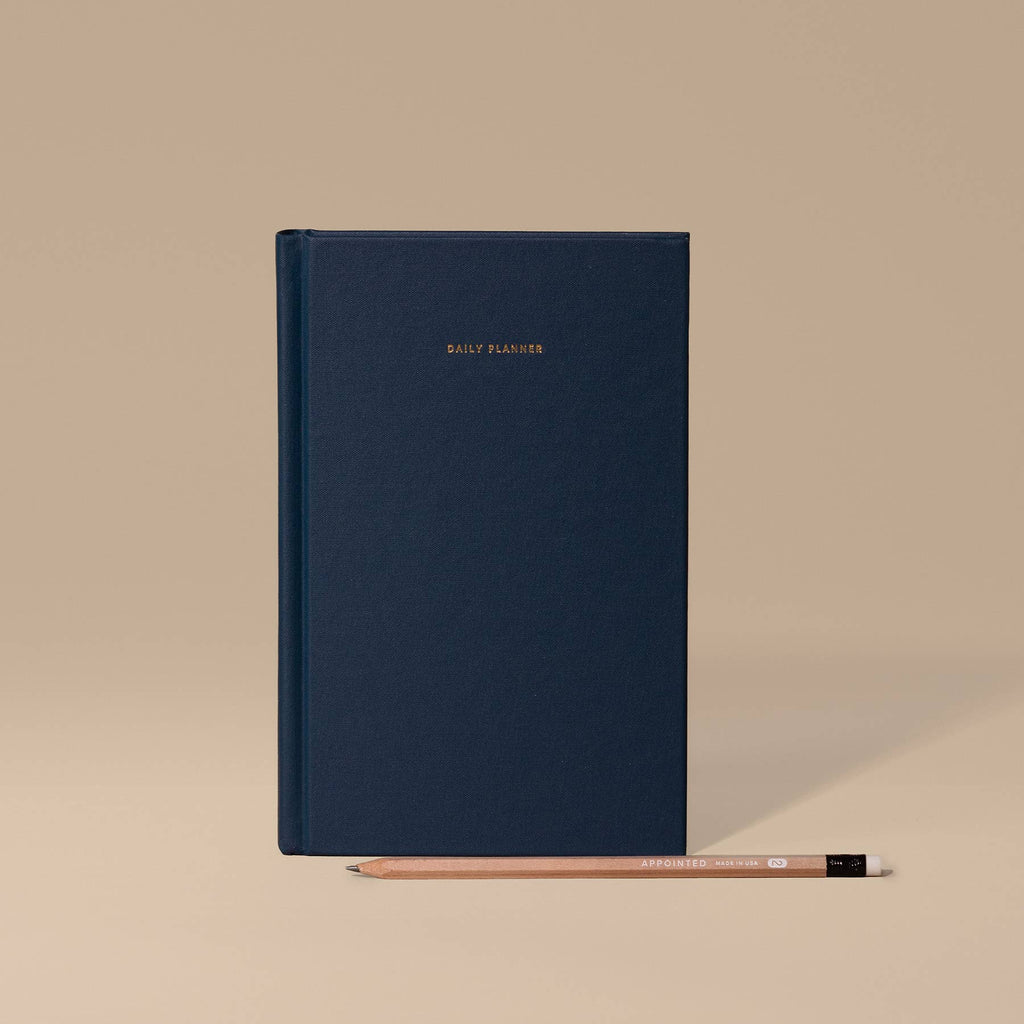 Appointed - 25-26 Daily Planner : Taupe