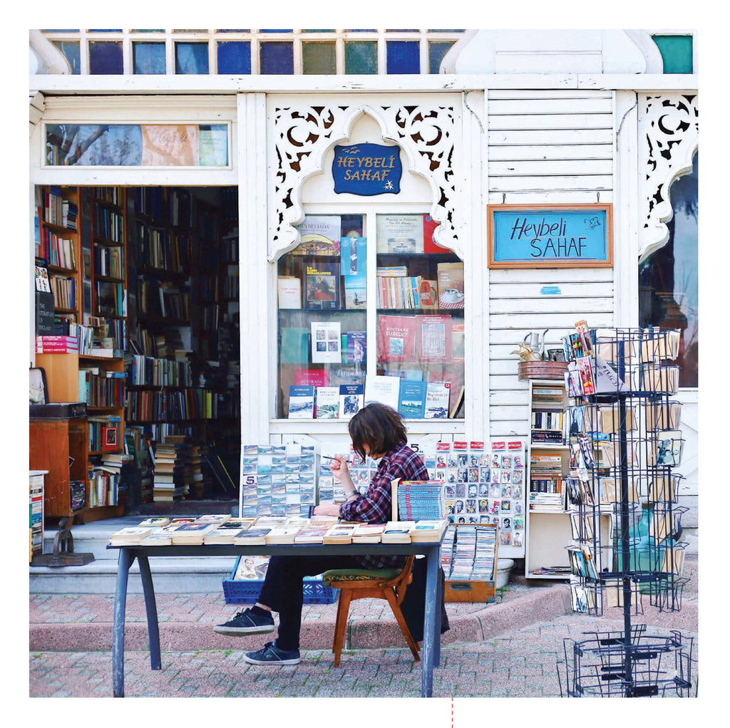 Chronicle Books - This Is My Bookstore 2026 Wall Calendar