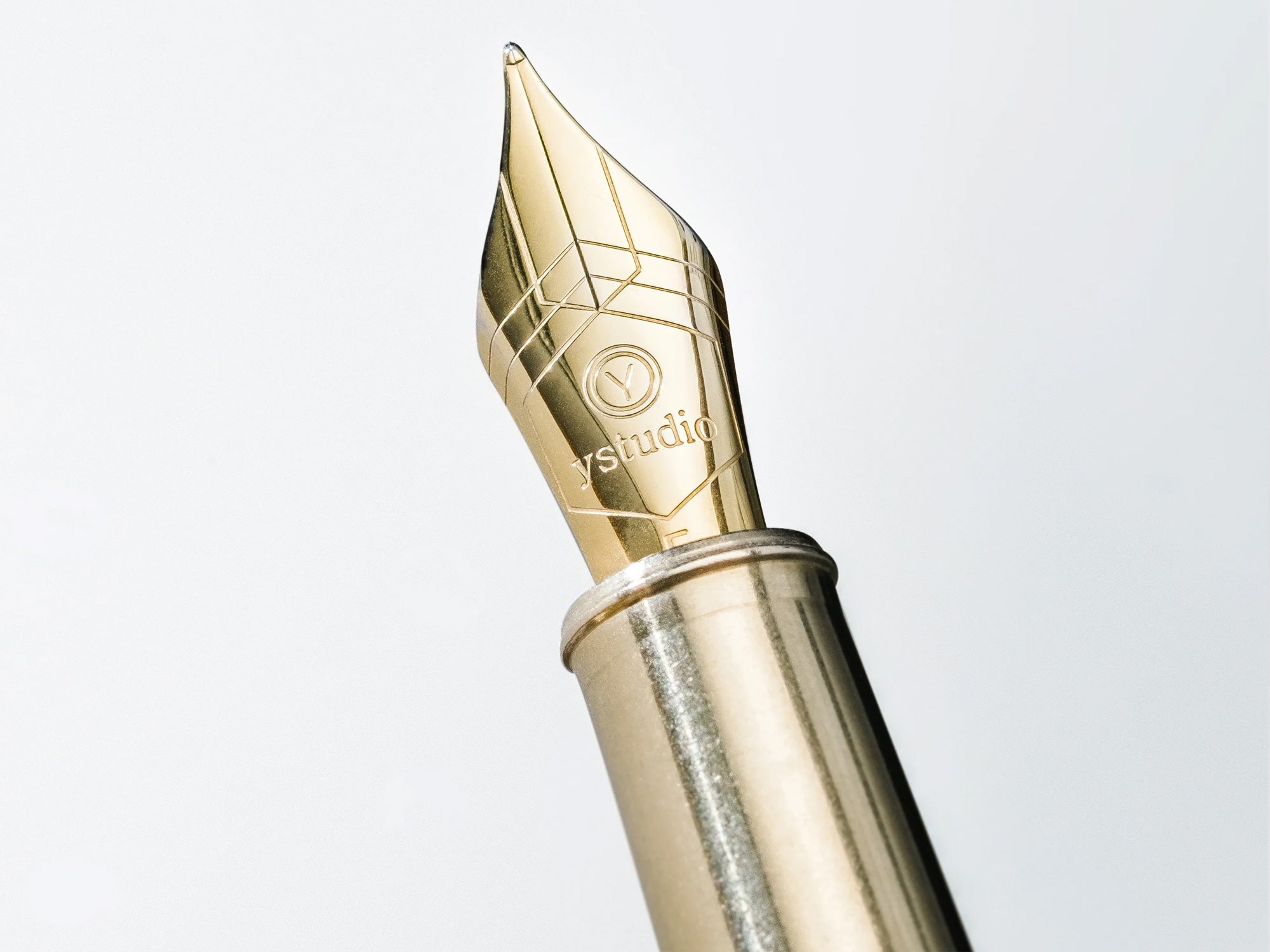 ystudio Classic Revolve Fountain Pen - Red, Medium