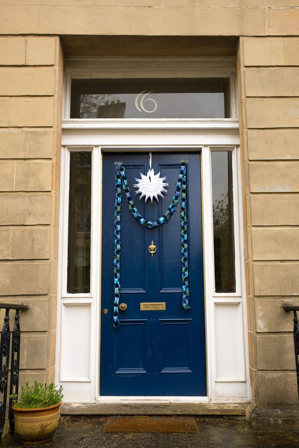East End Press - BLUE & YELLOW PAPER CHAIN KIT