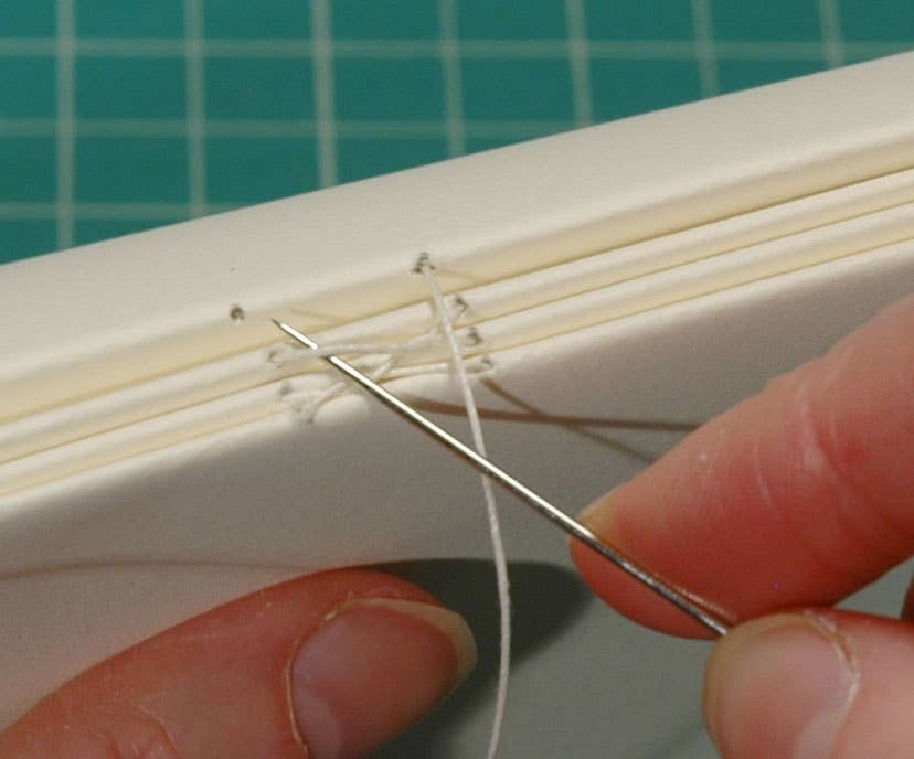 Schiffer Publishing - Introduction to Bookbinding & Custom Cases