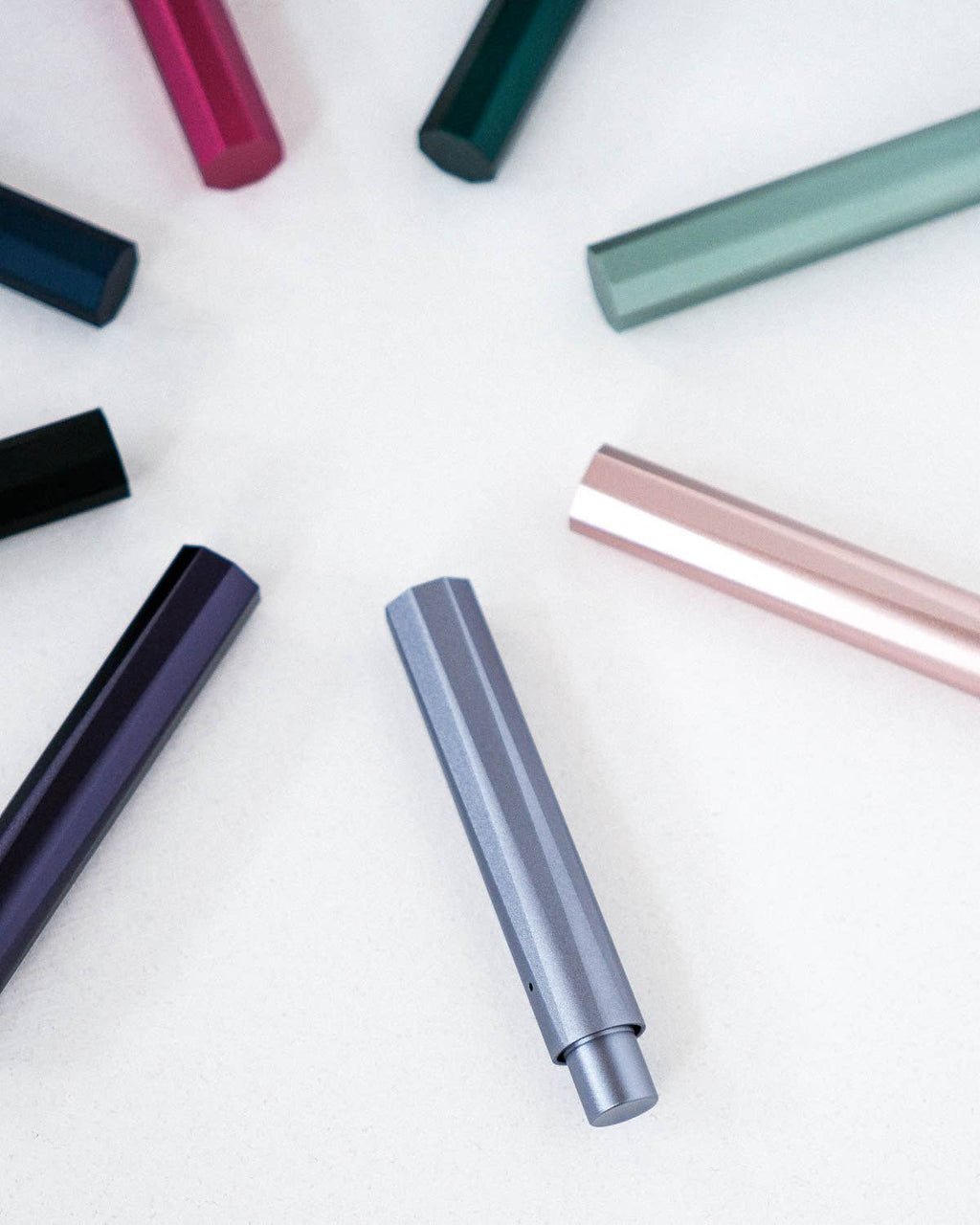 Tom's Studio - The Wren - Refillable Writing Pen: Black