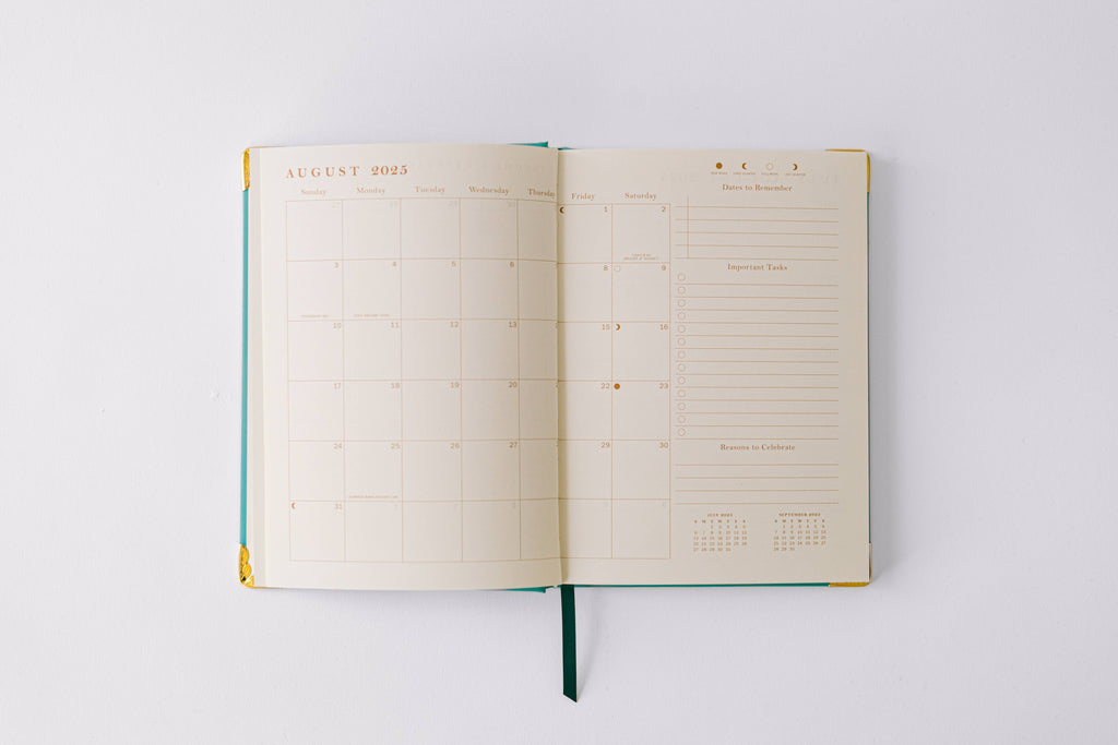 Good Juju Ink - 2026 Painted Frame 17-Month Medium Bound Planner