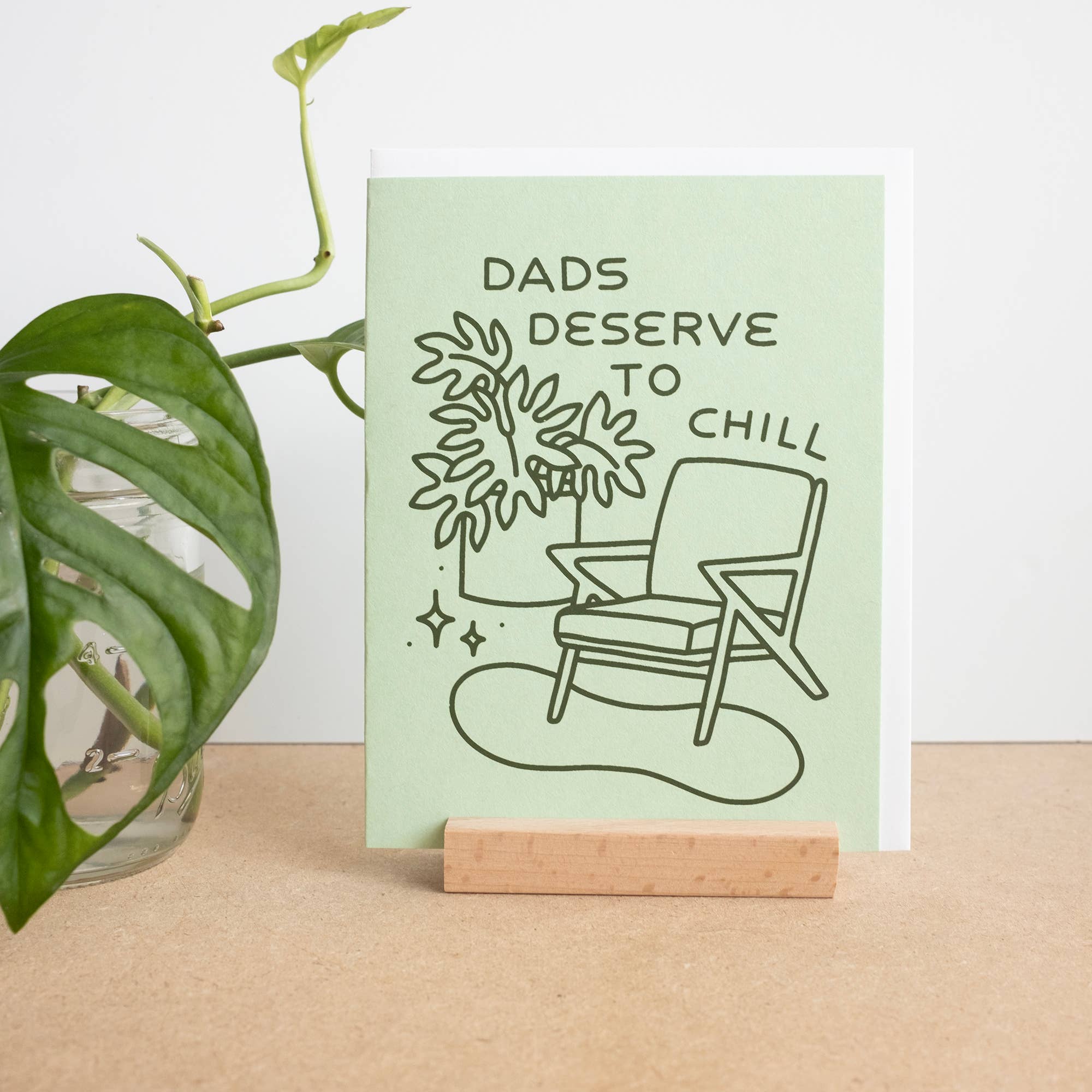 Worthwhile Paper - Dads Deserve to Chill Card