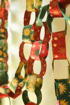 East End Press - FESTIVE PAPER CHAIN KIT