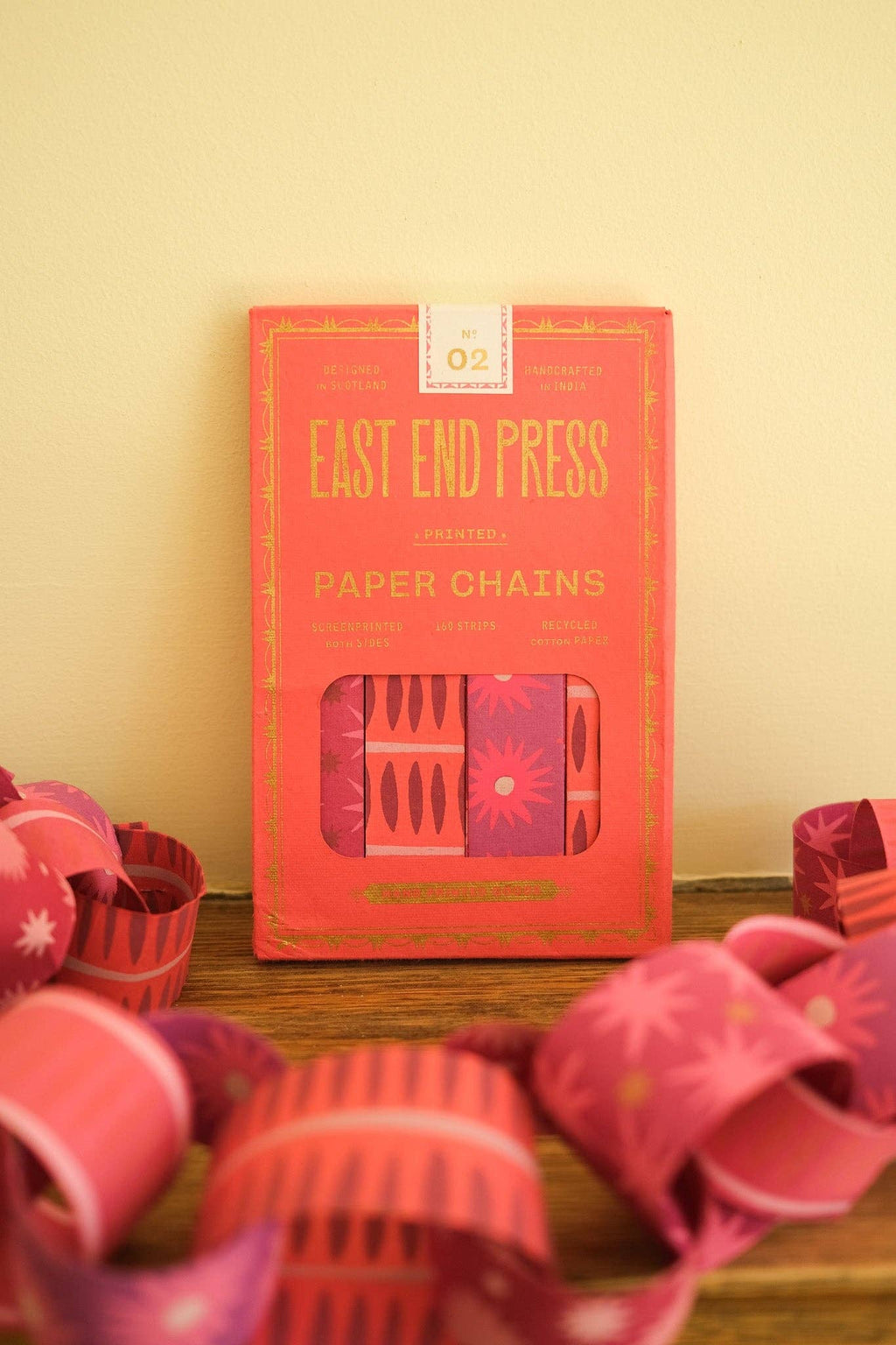 East End Press - PINK & RED PAPER CHAIN KIT