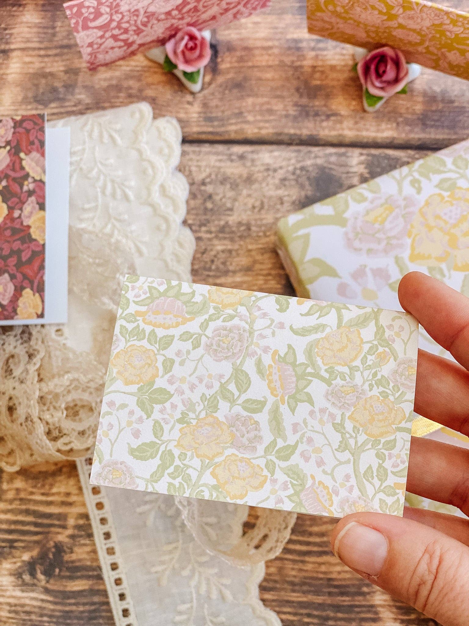 re:mused studio - The English Rose Folded Mini Card Set of 8