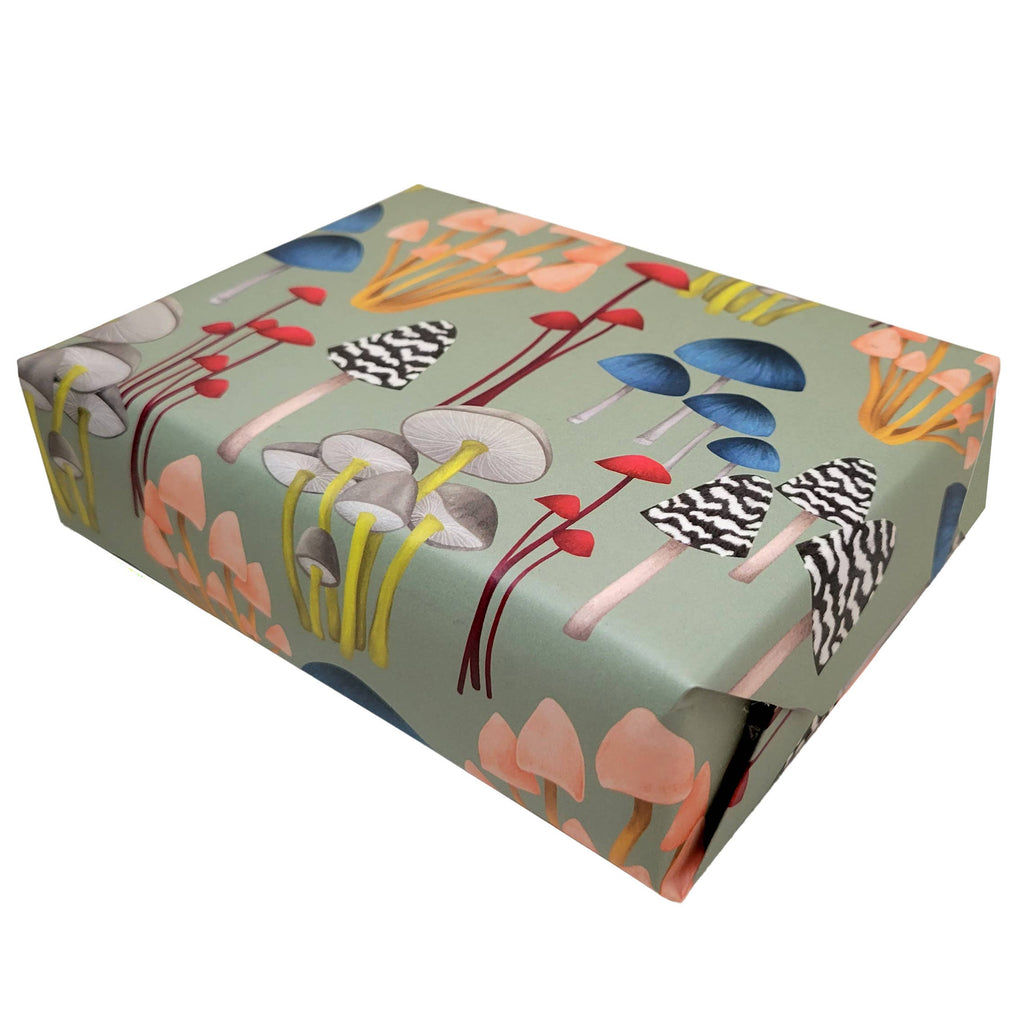 beve! - Mushroom on Soft Green Gift Wrapping Sheets: Flat Sheets