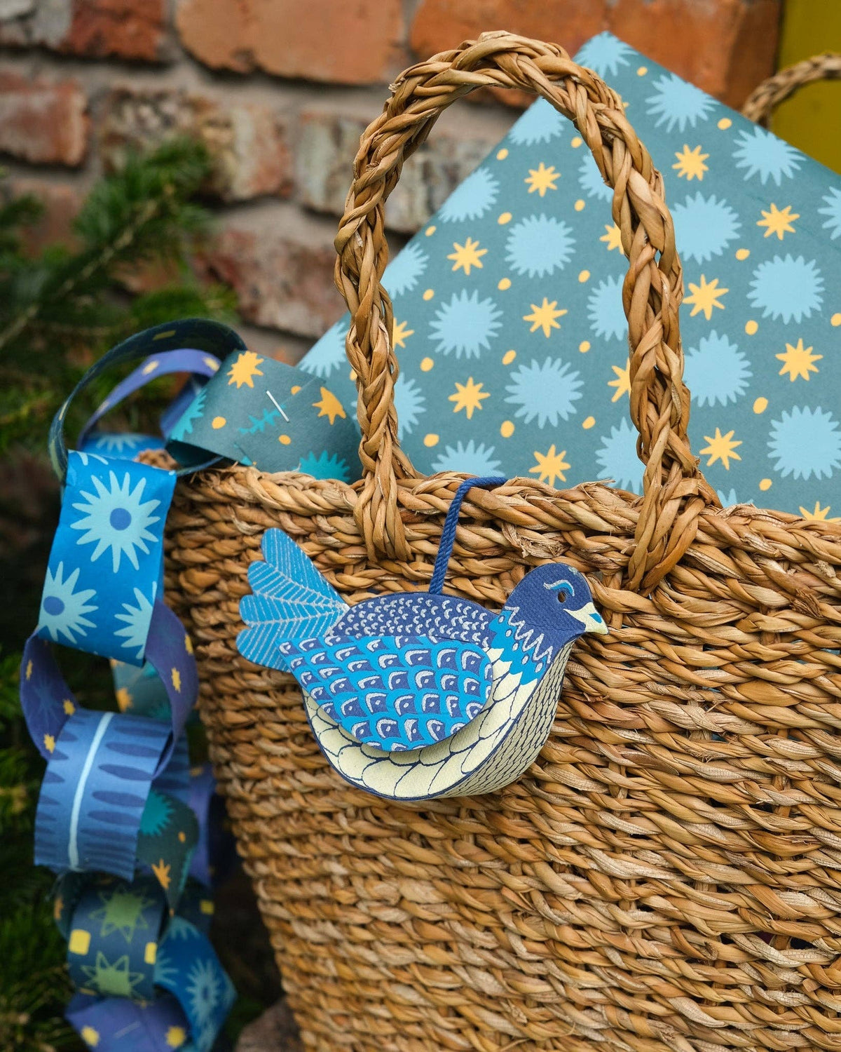 East End Press - BLUE & YELLOW PAPER CHAIN KIT
